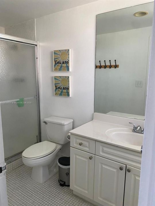 最近售出: $499,900 (2 贝兹, 2 浴室, 1176 平方英尺)