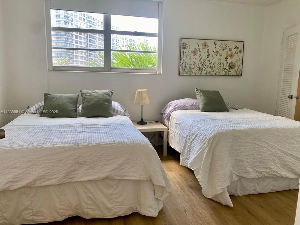 最近售出: $499,900 (2 贝兹, 2 浴室, 1176 平方英尺)