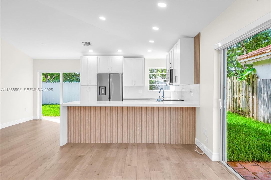 Activo con contrato: $569,000 (3 camas, 2 baños, 1452 Pies cuadrados)