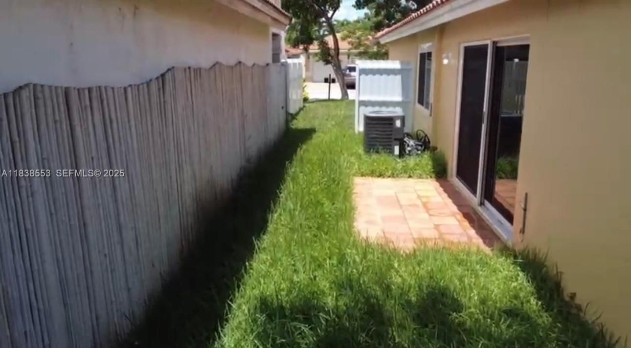 Activo con contrato: $569,000 (3 camas, 2 baños, 1452 Pies cuadrados)