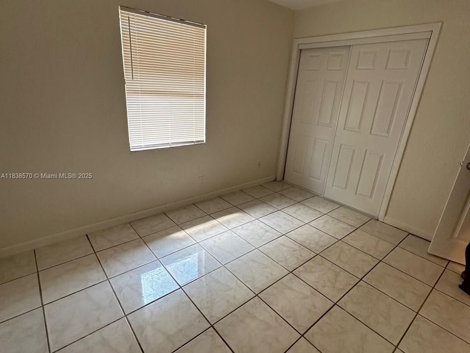 En Renta: $2,000 (3 camas, 1 baños, 1824 Pies cuadrados)