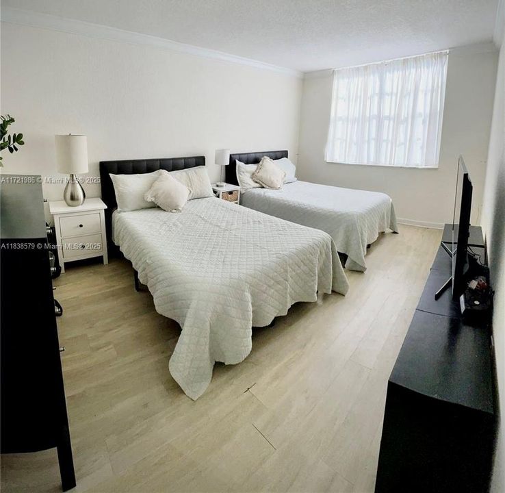 На продажу: $519,000 (2 спален, 2 ванн, 1330 Квадратных фут)