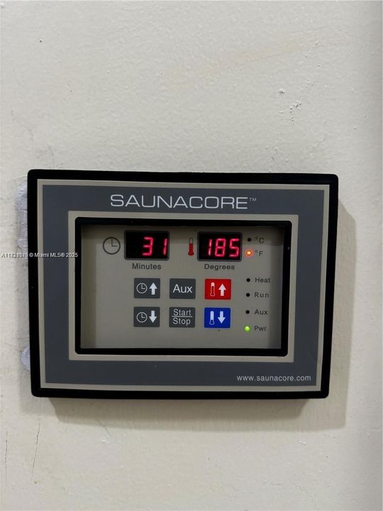 На продажу: $519,000 (2 спален, 2 ванн, 1330 Квадратных фут)