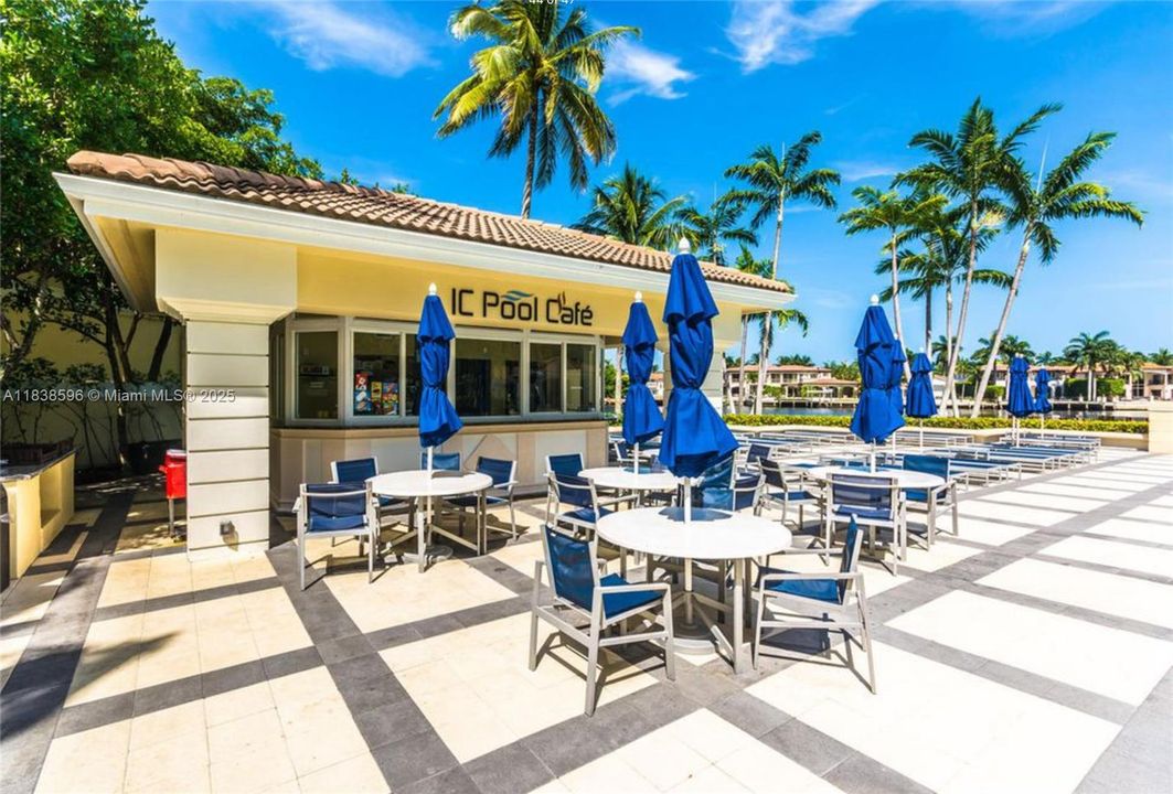 For Sale: $1,295,000 (3 beds, 2 baths, 2440 Square Feet)