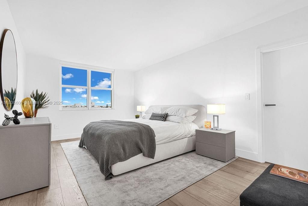 待售: $1,700,000 (3 贝兹, 2 浴室, 2428 平方英尺)