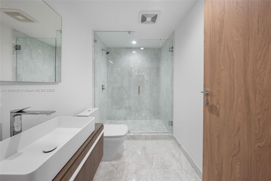 For Sale: $3,790,000 (2 beds, 3 baths, 2109 Square Feet)