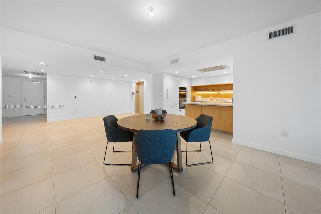 For Sale: $3,790,000 (2 beds, 3 baths, 2109 Square Feet)