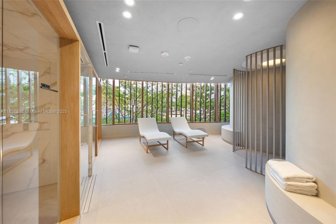 For Sale: $3,790,000 (2 beds, 3 baths, 2109 Square Feet)