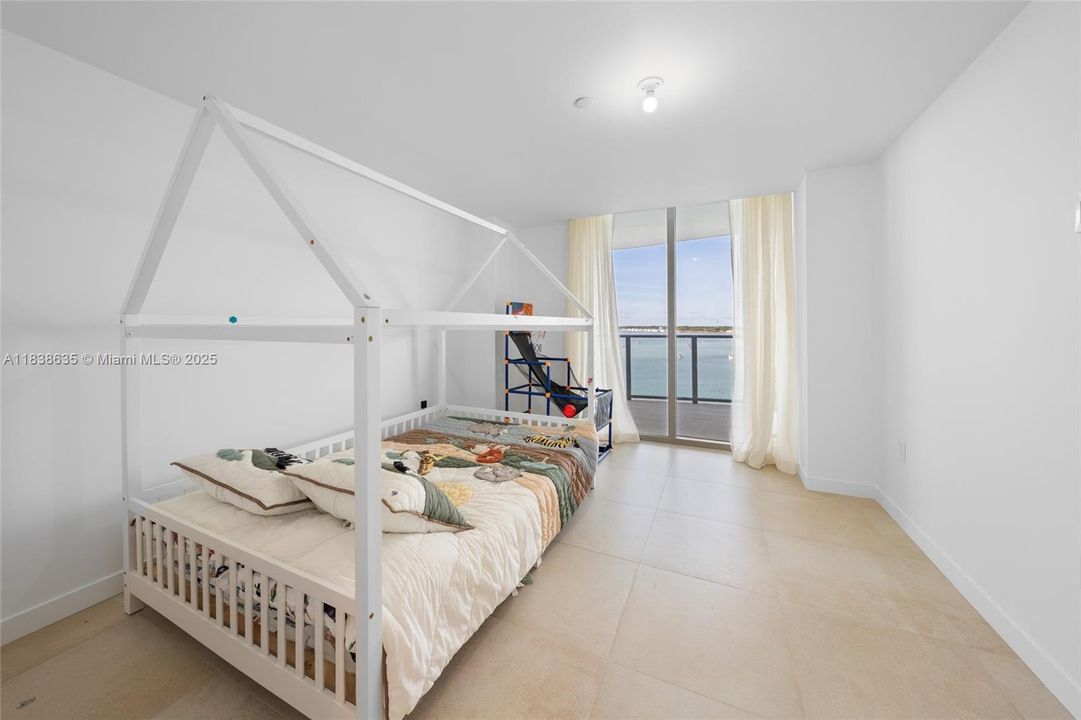 For Sale: $3,790,000 (2 beds, 3 baths, 2109 Square Feet)