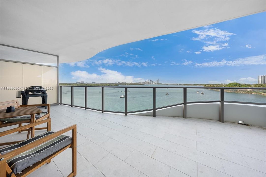 For Sale: $3,790,000 (2 beds, 3 baths, 2109 Square Feet)