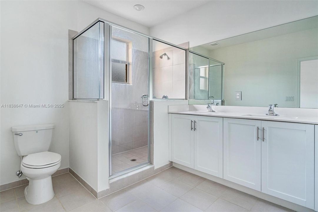 На продажу: $354,000 (3 спален, 2 ванн, 1442 Квадратных фут)