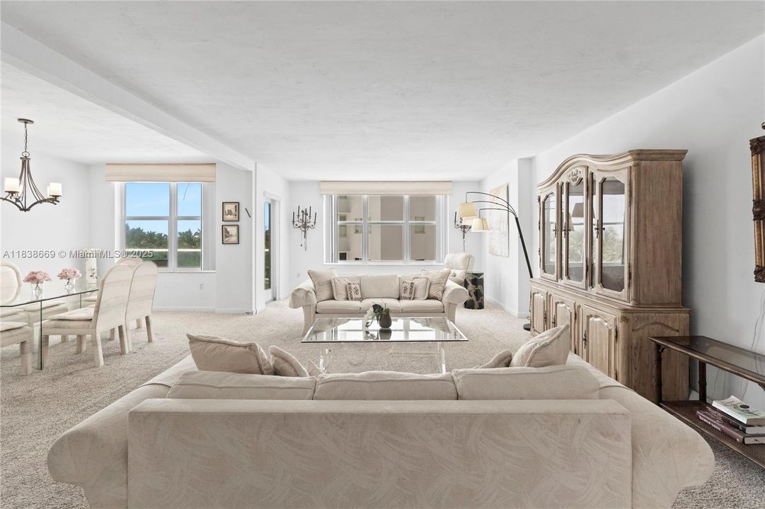 En Venta: $499,000 (1 camas, 2 baños, 1281 Pies cuadrados)