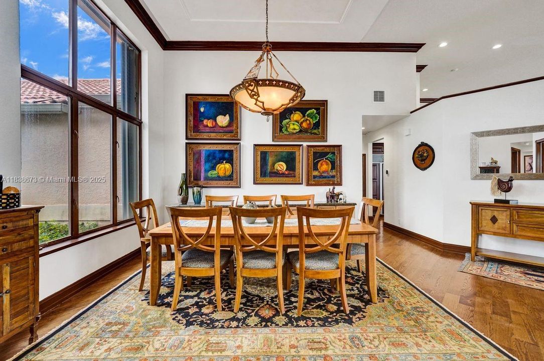 For Sale: $2,900,000 (7 beds, 5 baths, 5042 Square Feet)