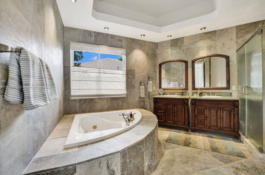 For Sale: $2,900,000 (7 beds, 5 baths, 5042 Square Feet)