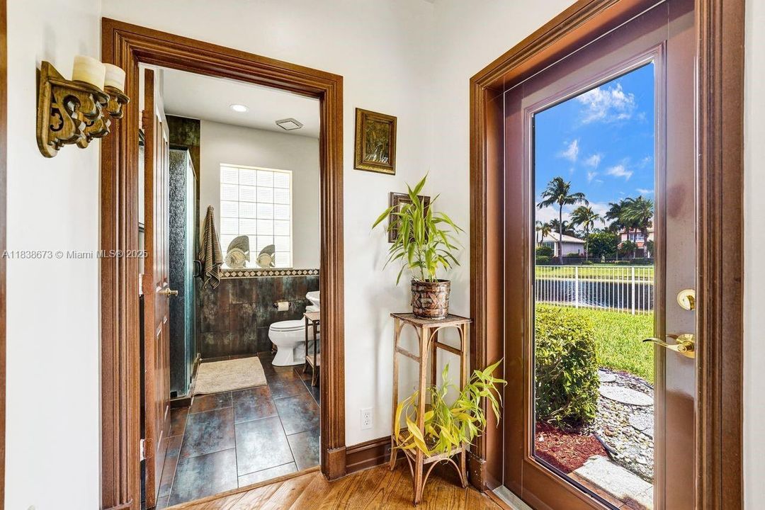 For Sale: $2,900,000 (7 beds, 5 baths, 5042 Square Feet)