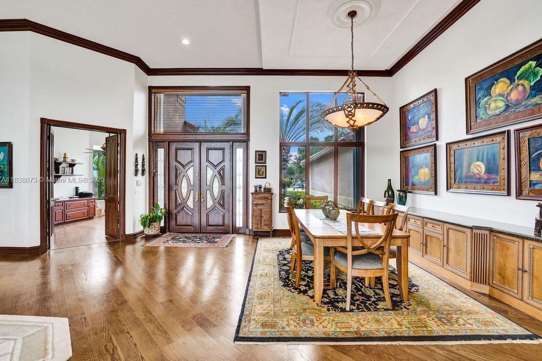 For Sale: $2,900,000 (7 beds, 5 baths, 5042 Square Feet)