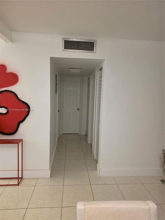 En Venta: $255,000 (2 camas, 2 baños, 1092 Pies cuadrados)