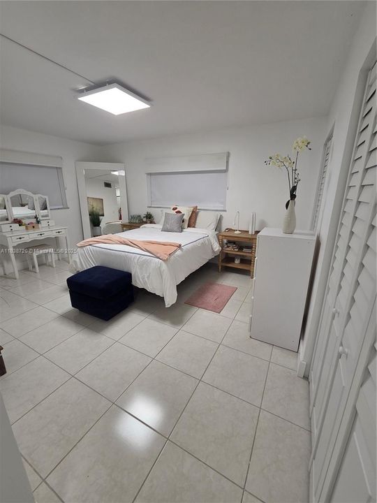 En Venta: $255,000 (2 camas, 2 baños, 1092 Pies cuadrados)