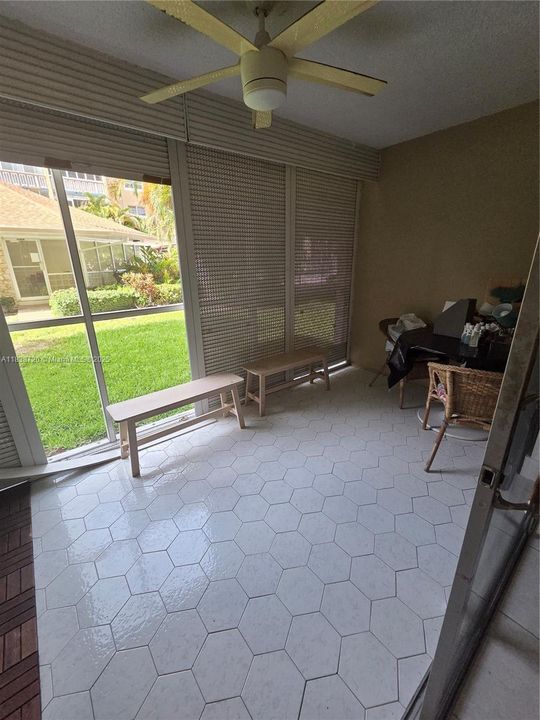 En Venta: $255,000 (2 camas, 2 baños, 1092 Pies cuadrados)