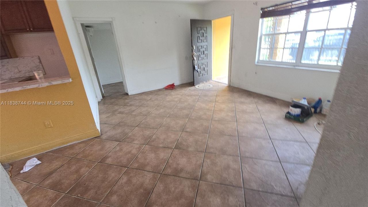 Vendido Recientemente: $499,000 (3 camas, 2 baños, 1080 Pies cuadrados)