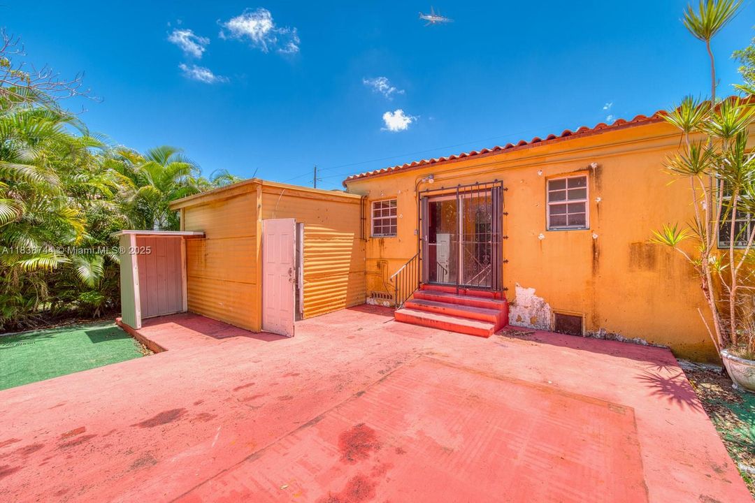 Vendido Recientemente: $499,000 (3 camas, 2 baños, 1080 Pies cuadrados)