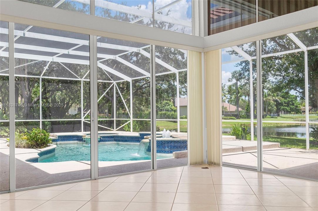 Recently Sold: $2,750,000 (5 beds, 4 baths, 4006 Square Feet)