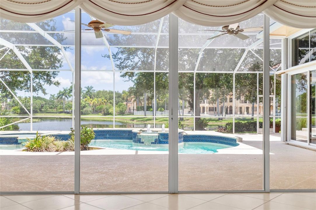 Recently Sold: $2,750,000 (5 beds, 4 baths, 4006 Square Feet)