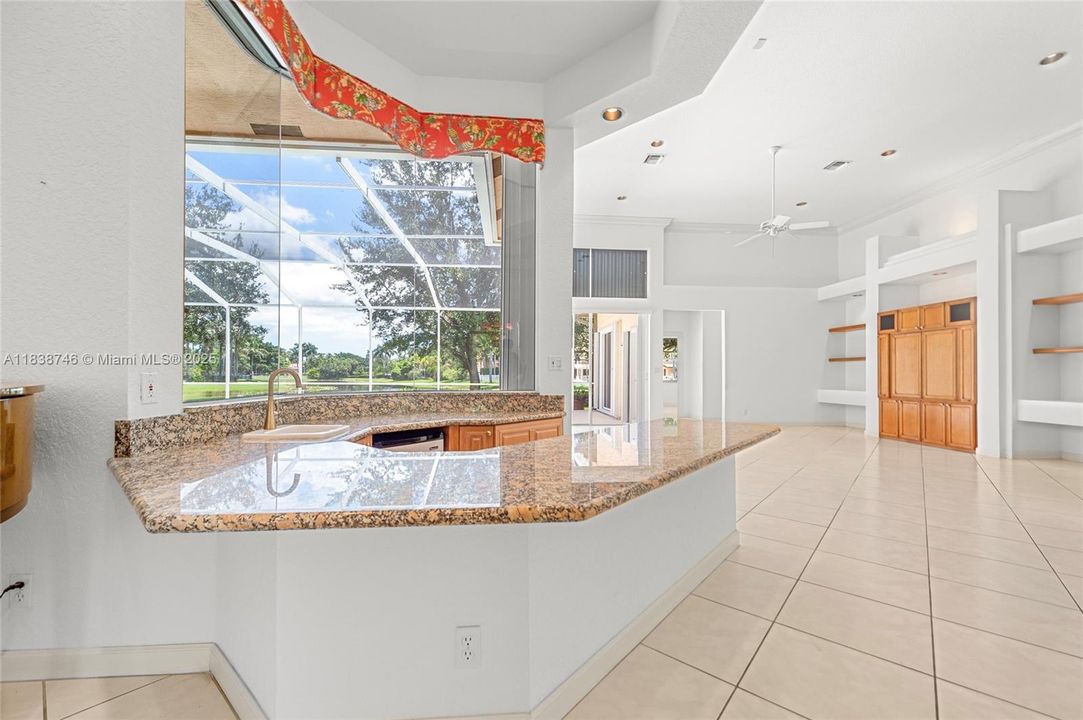 Recently Sold: $2,750,000 (5 beds, 4 baths, 4006 Square Feet)