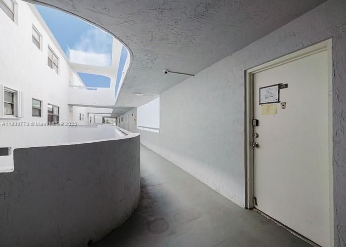 Vendido Recientemente: $233,000 (2 camas, 2 baños, 1069 Pies cuadrados)