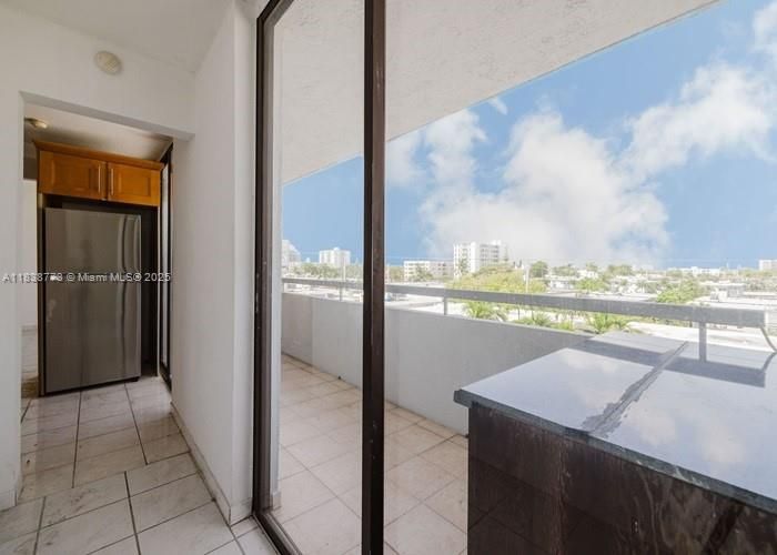 Vendido Recientemente: $233,000 (2 camas, 2 baños, 1069 Pies cuadrados)
