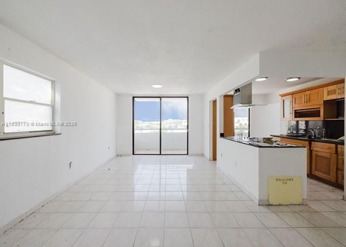 Vendido Recientemente: $233,000 (2 camas, 2 baños, 1069 Pies cuadrados)