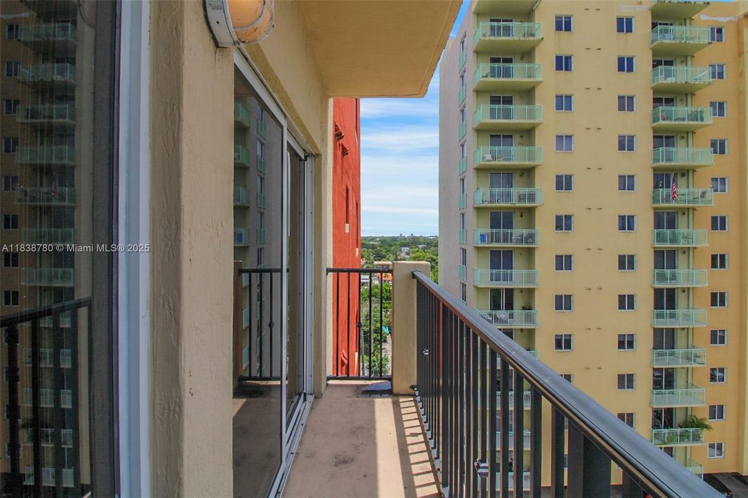 待售: $249,900 (1 贝兹, 1 浴室, 486 平方英尺)