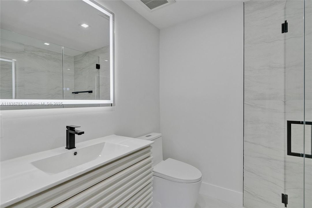 В аренду: $13,450 (5 спален, 5 ванн, 2122 Квадратных фут)