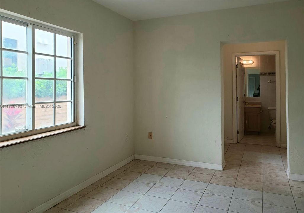 En Venta: $4,300,000 (5 camas, 4 baños, 3335 Pies cuadrados)