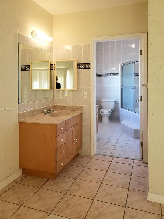 En Venta: $4,300,000 (5 camas, 4 baños, 3335 Pies cuadrados)