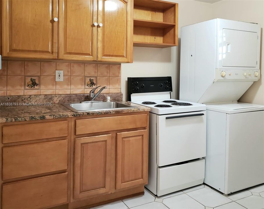 En Venta: $4,300,000 (5 camas, 4 baños, 3335 Pies cuadrados)