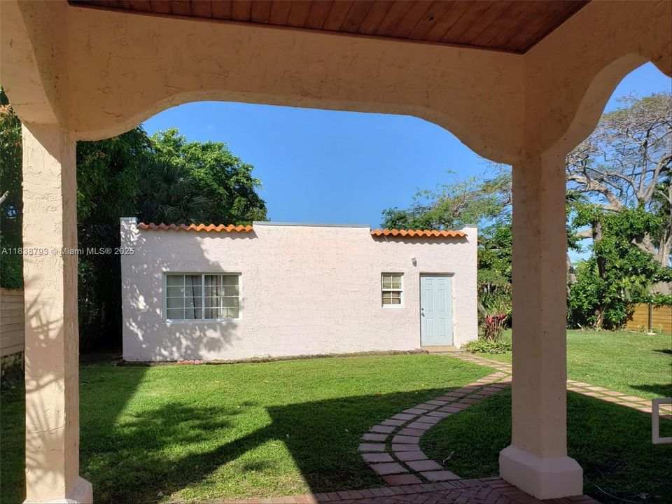 En Venta: $4,300,000 (5 camas, 4 baños, 3335 Pies cuadrados)