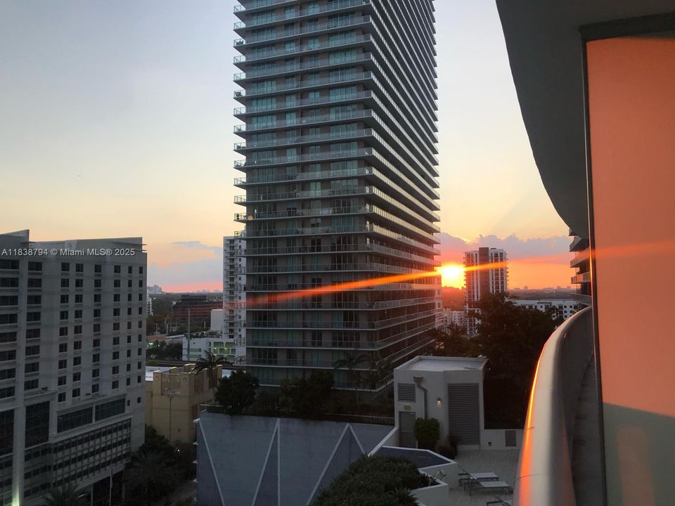 Vendido Recientemente: $519,900 (1 camas, 1 baños, 923 Pies cuadrados)