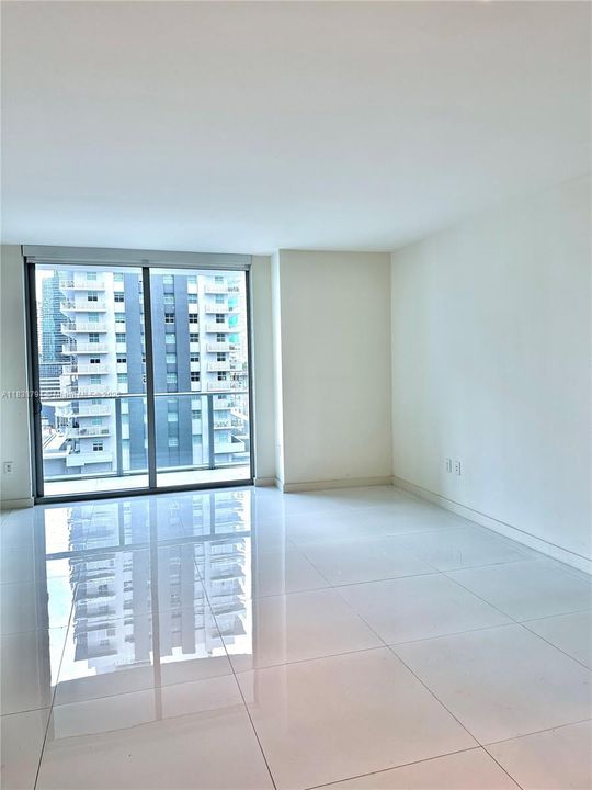 Vendido Recientemente: $519,900 (1 camas, 1 baños, 923 Pies cuadrados)