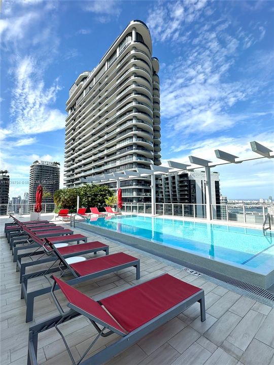 Vendido Recientemente: $519,900 (1 camas, 1 baños, 923 Pies cuadrados)