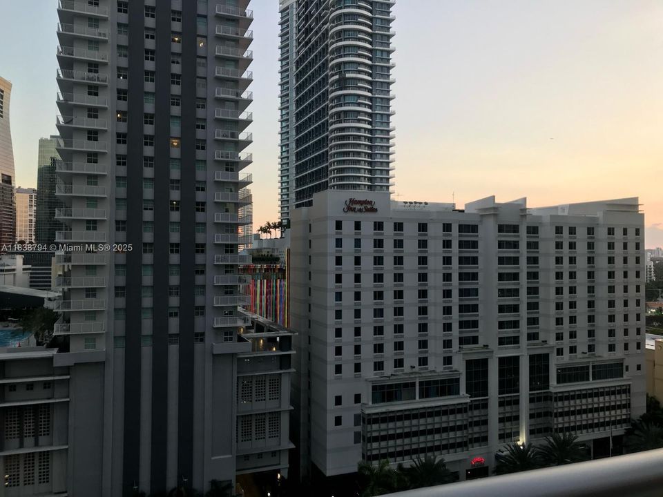 Vendido Recientemente: $519,900 (1 camas, 1 baños, 923 Pies cuadrados)