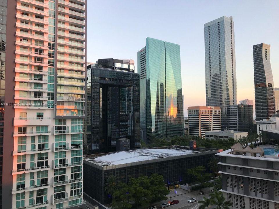 Vendido Recientemente: $519,900 (1 camas, 1 baños, 923 Pies cuadrados)