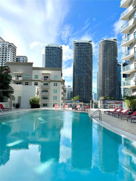 Vendido Recientemente: $519,900 (1 camas, 1 baños, 923 Pies cuadrados)