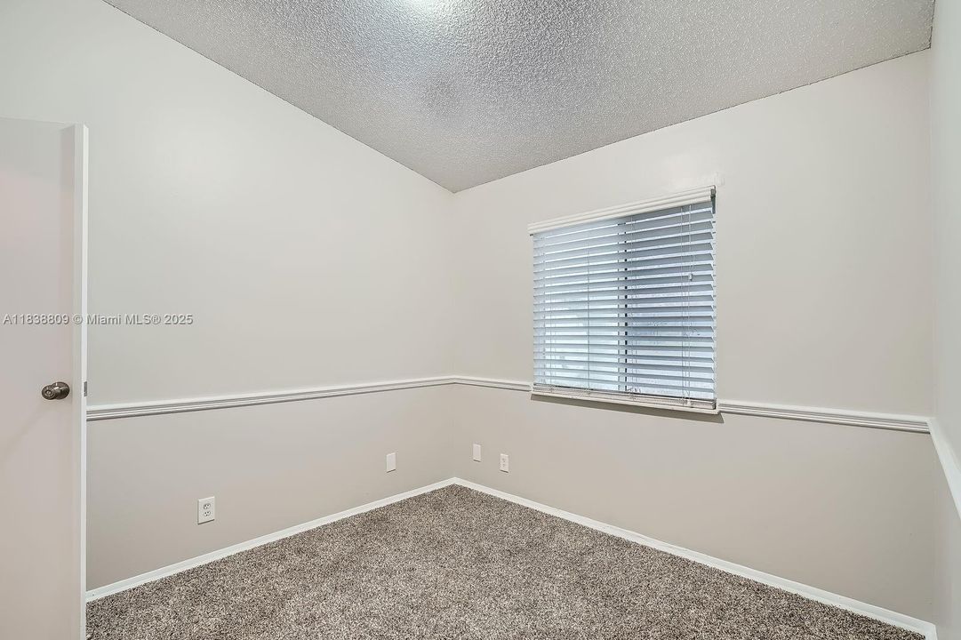 Active With Contract: $444,000 (3 beds, 2 baths, 1792 Square Feet)