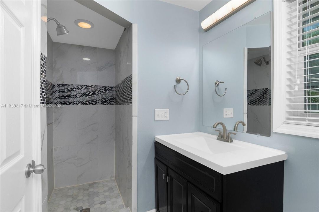 待售: $374,500 (3 贝兹, 2 浴室, 0 平方英尺)