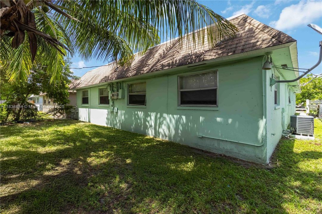 En Venta: $725,000 (0 camas, 0 baños, 2504 Pies cuadrados)