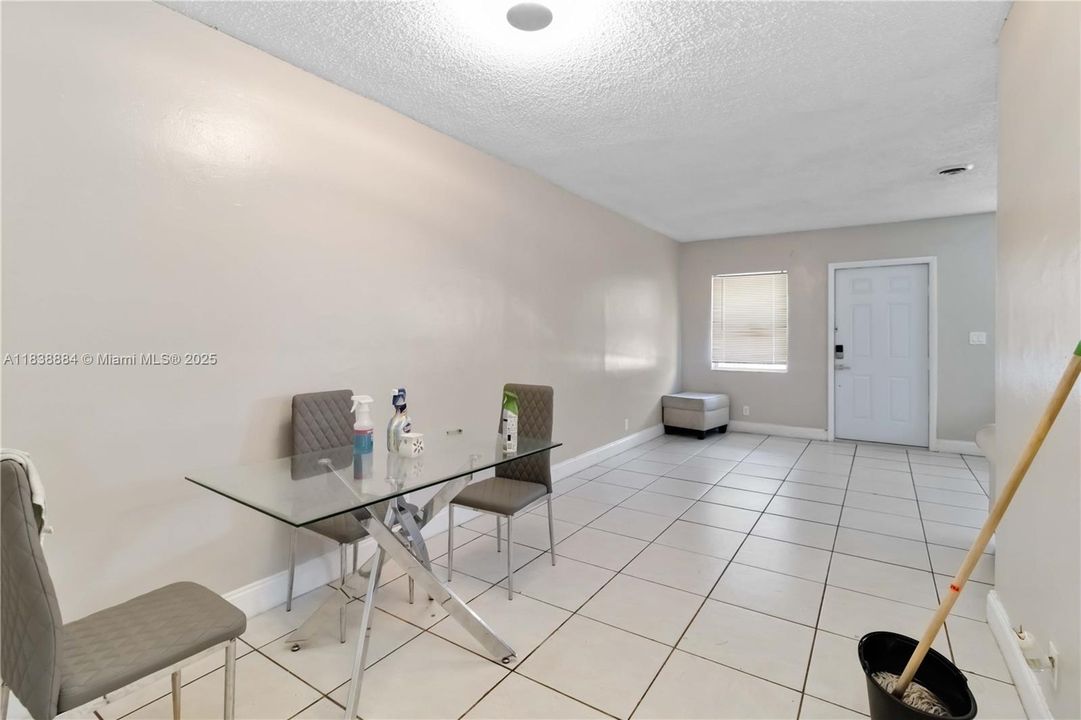 En Venta: $725,000 (0 camas, 0 baños, 2504 Pies cuadrados)