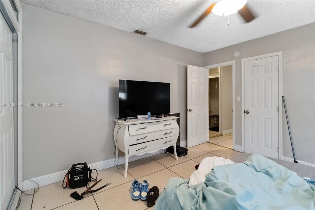 En Venta: $725,000 (0 camas, 0 baños, 2504 Pies cuadrados)