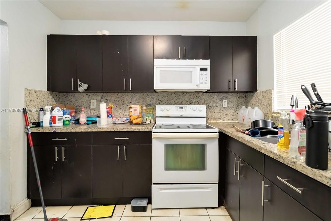 En Venta: $725,000 (0 camas, 0 baños, 2504 Pies cuadrados)