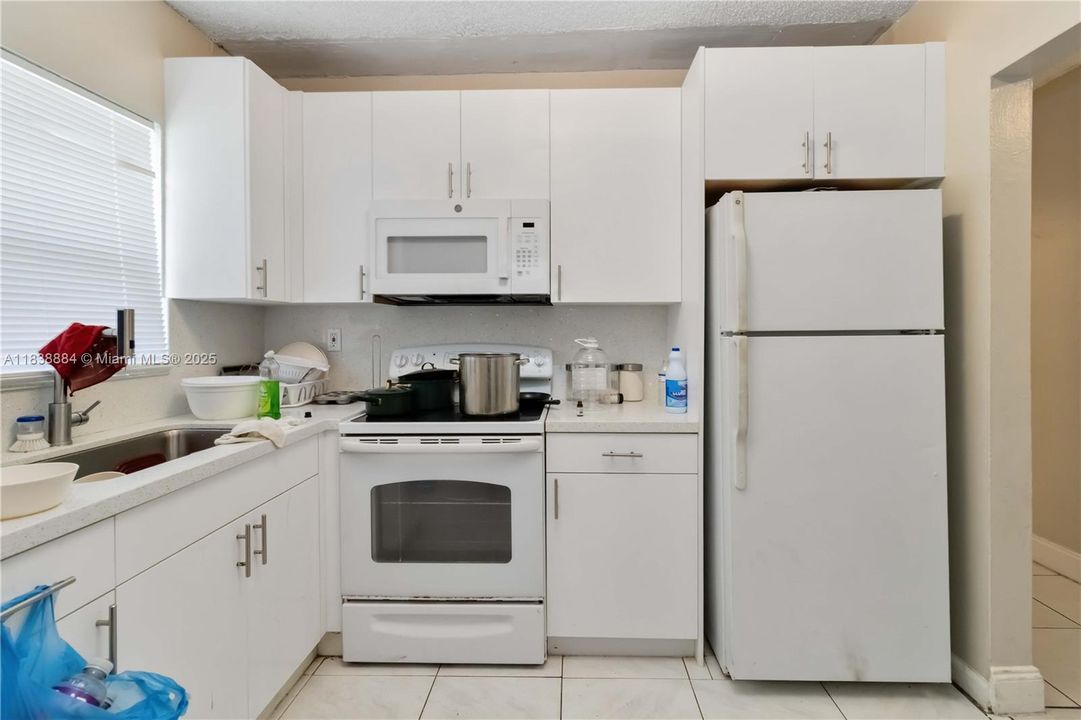 En Venta: $725,000 (0 camas, 0 baños, 2504 Pies cuadrados)